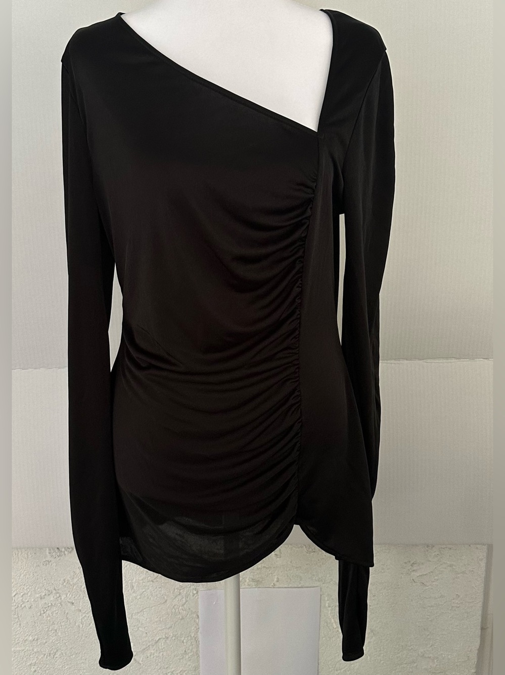 BCBGMaxAzria Black Asymmetric Long-Sleeve Ruched Top